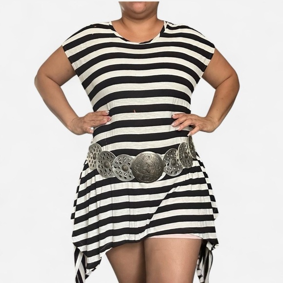 Casual Belt with Decorative Buckle - Picture 1 of 6